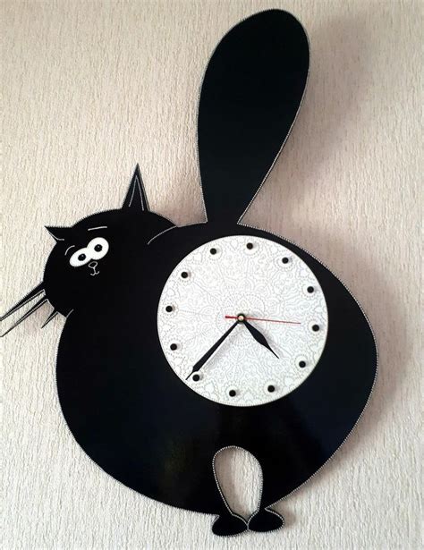 Cat clock design .